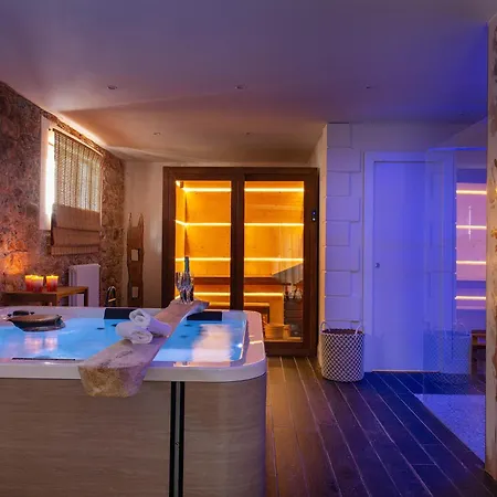 Federico Bed And Wellness Apartmanhotel Capestrano